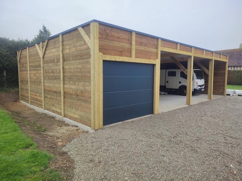 Garage à toit plat près du Neubourg